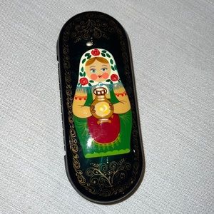 Russian Doll Glass/sunglass case
